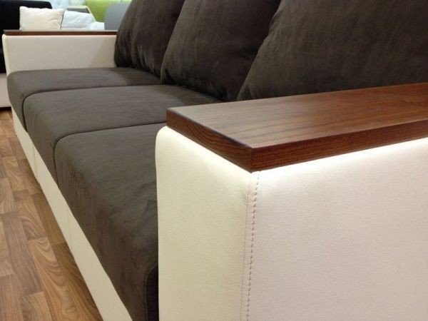 Деревянная накладка на подлокотник дивана