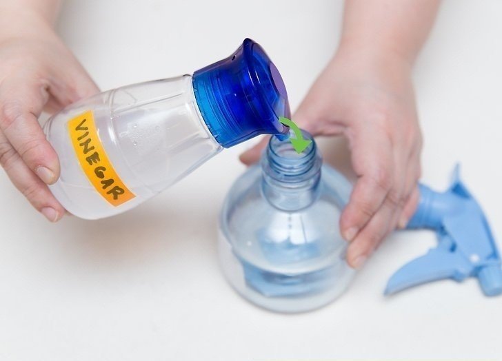 Сода уксус и моющее средство для чистки ванны