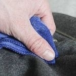 Лучшие способы почистить пальто из различных материалов