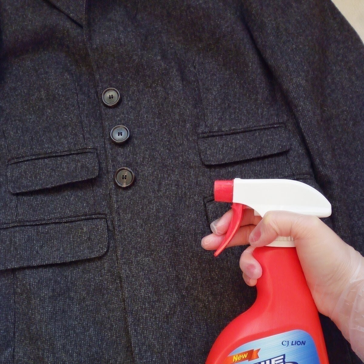 Средство для чистки пальто