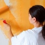 Обои или покраска стен что лучше? 30 фото Что выбрать — покрасить стены или поклеить обои в комнате, что дороже и практичнее для квартиры