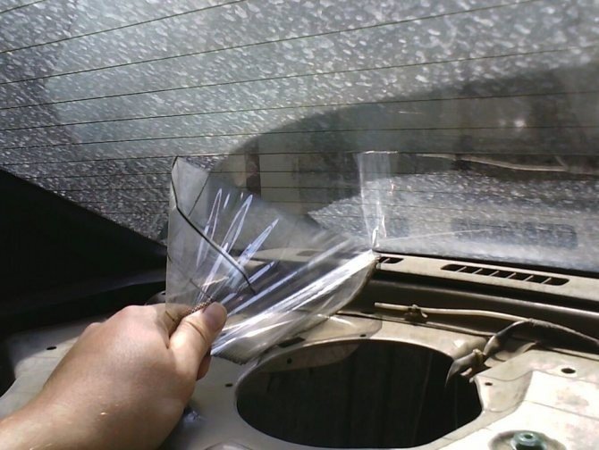Растонирование стекол автомобиля