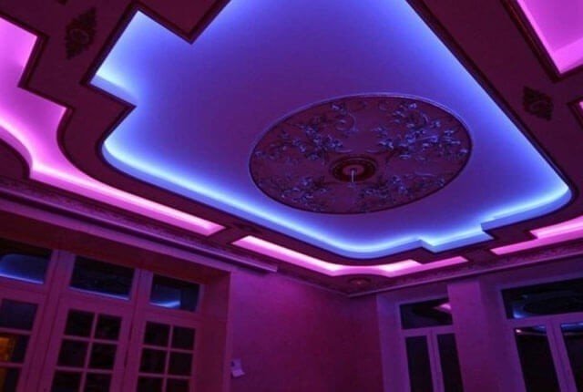 Освещение потолка светодиодной лентой