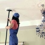 Как помыть натяжной потолок: выбор моющих средств, инструкция по выполнению работ для разных типов поверхностей