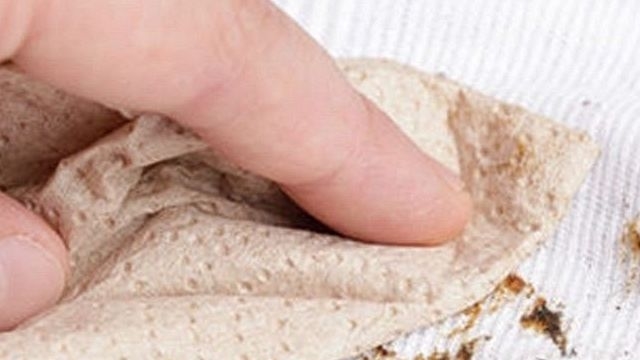 Как отмыть смолу с одежды: лучшие способы выведения смолы с различных тканей