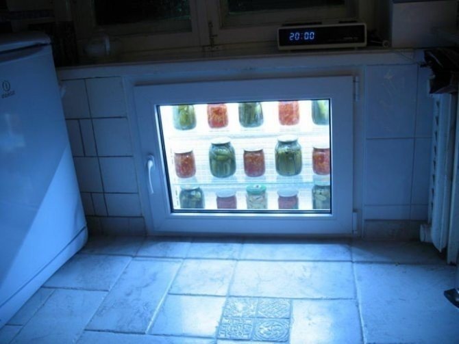 Хрущевский холодильник с подсветкой
