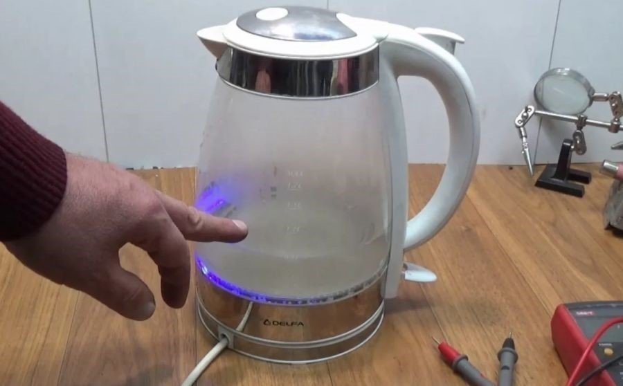 Электрический чайник дельта