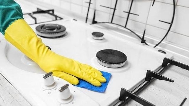 Как легко отмыть газовую плиту в домашних условиях?