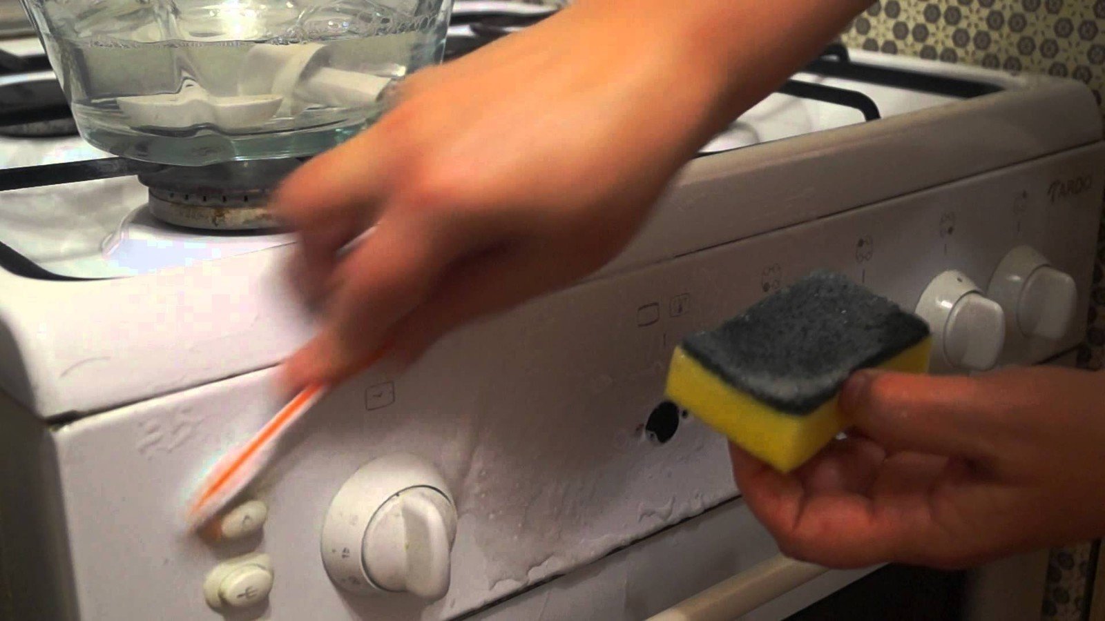 Очистка ручек кухонной плиты