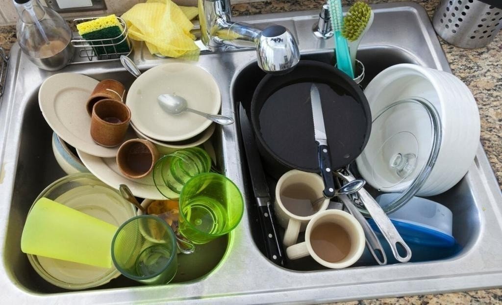 Сортировка грязной посуды