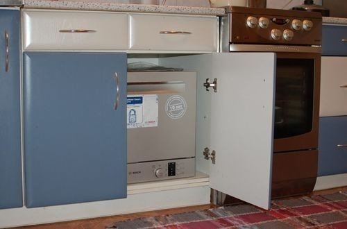 Встраиваемая компактная посудомоечная машина