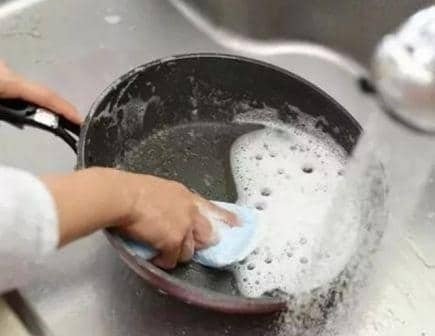 Средство для чистки посуды