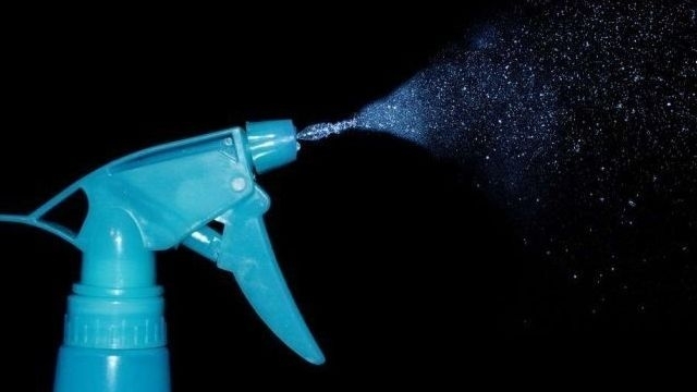 Как очистить детский матрас от пятен и вывести запах в домашних условиях