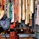Как организовать пространство в шкафу: полезные правила, чтобы избежать бардака
