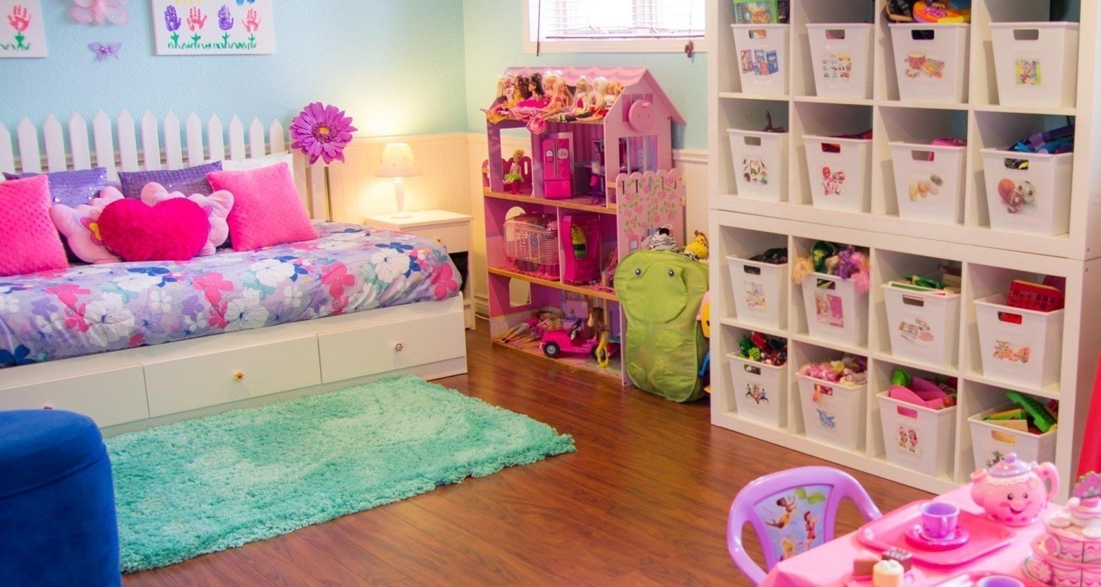 Место для игрушек в детской комнате