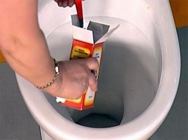 Сода для чистки туалета