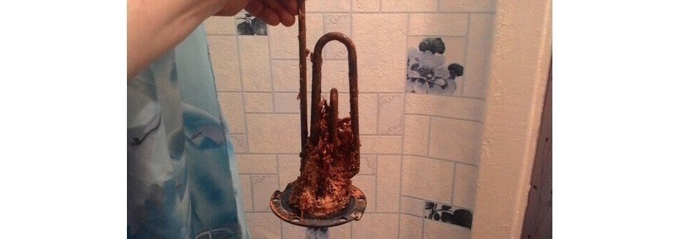 Прочистка трубки горячей воды в бойлере