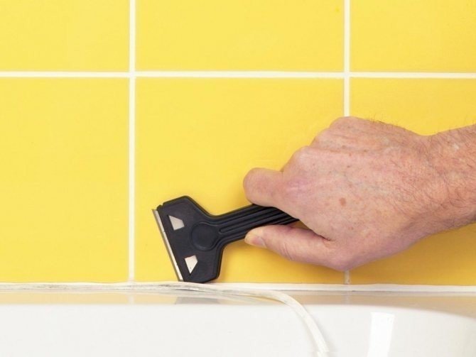 Стык между ванной и плиткой современные методы