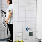 Как отмыть плитку: обзор эффективных способов чистки кафельной и керамической плитки в ванной комнате, туалете или на кухне