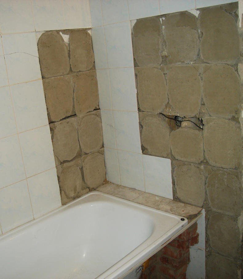 Советская плитка в ванной
