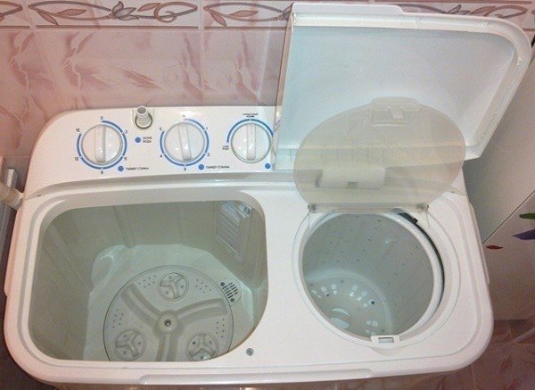 Машинка стиральная полуавтомат с центрифугой ассоль