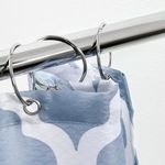Виды и выбор штанги для шторы в ванную