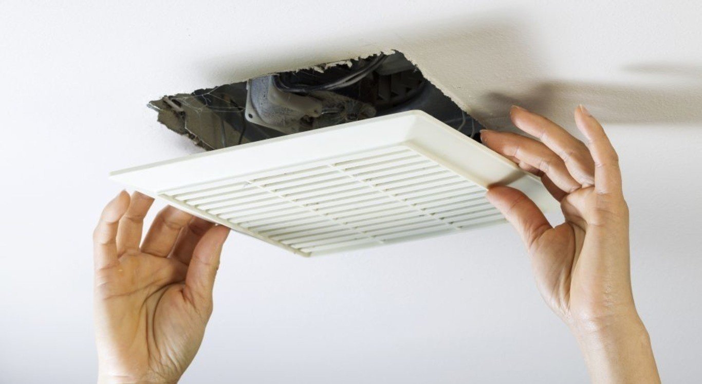 Replace the filter air conditioner